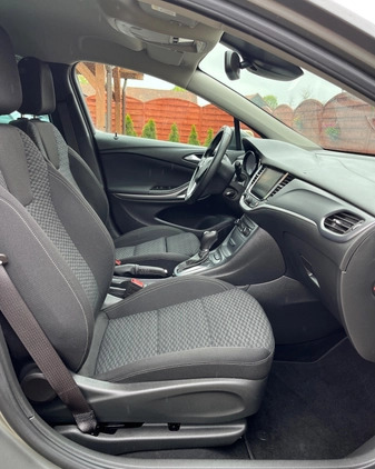 Opel Astra cena 49900 przebieg: 132000, rok produkcji 2019 z Pisz małe 211